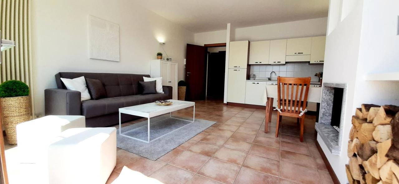 Appartamento Campagnano Maccagno Luaran gambar